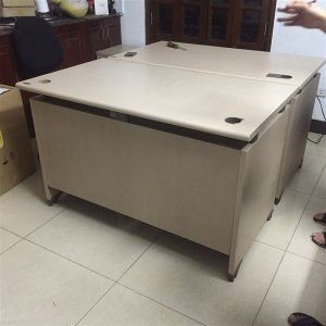 thanh lý 10 bàn fami 70x1m2 mới 96%