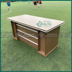 bàn giám đốc 80x1m6 không hộc gỗ công nghiệp phủ melamin