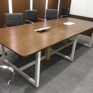 Thanh lý bàn họp chân sắt gỗ veneer 1,2x2,9m mới 98%