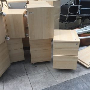 Thanh lý hộc di động 3 ngăn kéo mới 98%