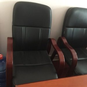 thanh lý 6 ghế họp 4 chân hoà phát bọc da mới 98%