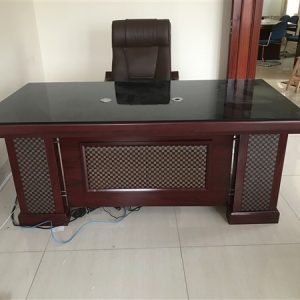 thanh lý 1 bàn giám đốc hoà phát 90x1m8 mới 99,9% không tỳ vết