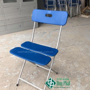 thanh lý 50 ghế nhựa 3 lá hàng trường phát mới 100%