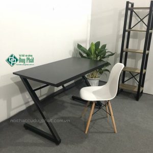 Bàn chân sắt chữ Z giá rẻ kích thước 60x1m2 (BCSZ450)