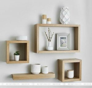 Kệ gỗ treo tường trang trí phòng khách hiện đại