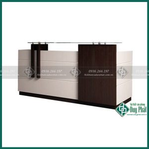 Quầy lễ tân đẹp hiện đại kích thước rộng 50cm dài 1m6
